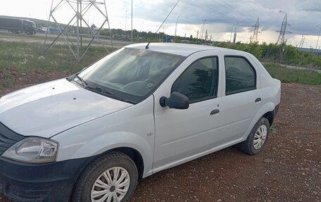 Renault Logan I, 2013 год, 250 000 рублей, 1 фотография