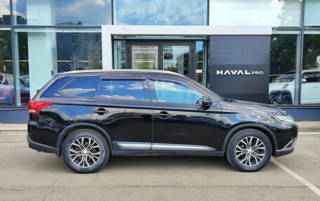 Mitsubishi Outlander III рестайлинг 3, 2016 год, 1 732 000 рублей, 4 фотография