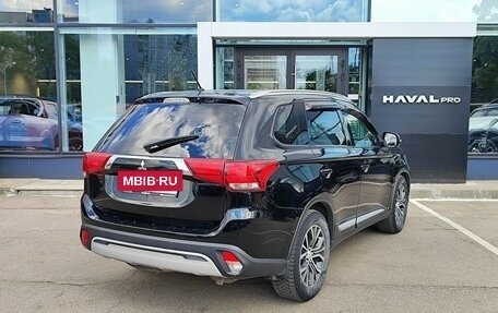 Mitsubishi Outlander III рестайлинг 3, 2016 год, 1 732 000 рублей, 5 фотография