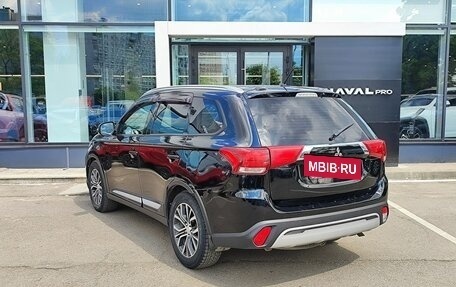 Mitsubishi Outlander III рестайлинг 3, 2016 год, 1 732 000 рублей, 7 фотография
