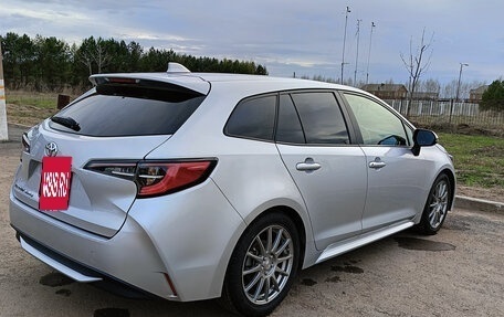 Toyota Corolla, 2022 год, 1 790 000 рублей, 5 фотография