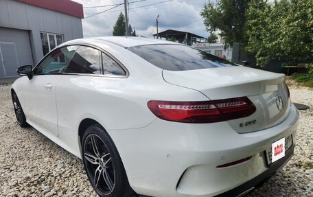 Mercedes-Benz E-Класс, 2019 год, 4 100 000 рублей, 2 фотография