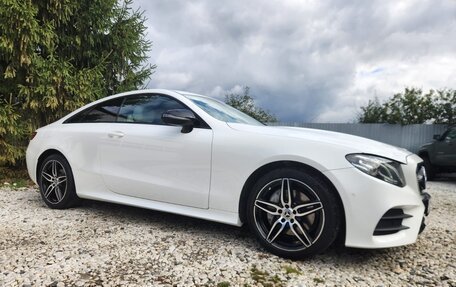 Mercedes-Benz E-Класс, 2019 год, 4 100 000 рублей, 4 фотография