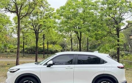 Honda Vezel, 2023 год, 2 125 000 рублей, 4 фотография