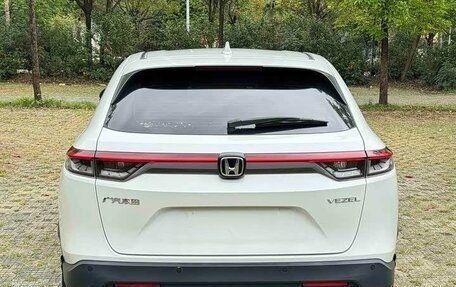 Honda Vezel, 2023 год, 2 125 000 рублей, 7 фотография