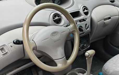 Toyota Echo, 2001 год, 4 фотография