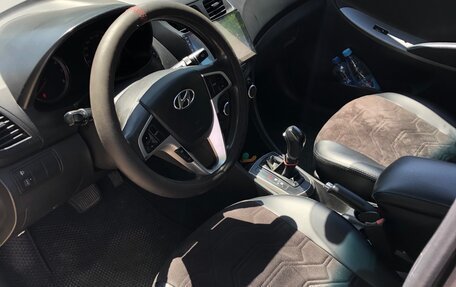 Hyundai Solaris II рестайлинг, 2016 год, 800 000 рублей, 4 фотография