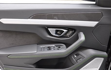 Lamborghini Urus I, 2021 год, 26 500 000 рублей, 4 фотография