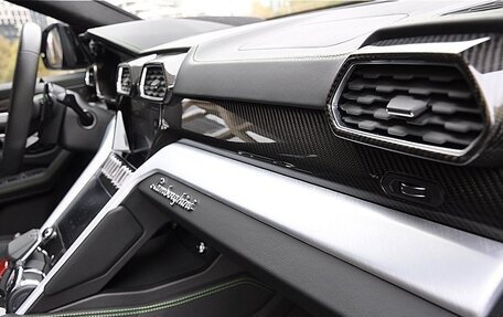 Lamborghini Urus I, 2021 год, 26 500 000 рублей, 29 фотография