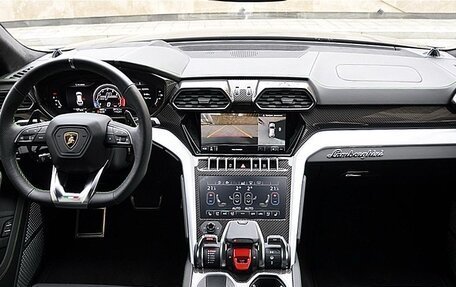 Lamborghini Urus I, 2021 год, 26 500 000 рублей, 35 фотография