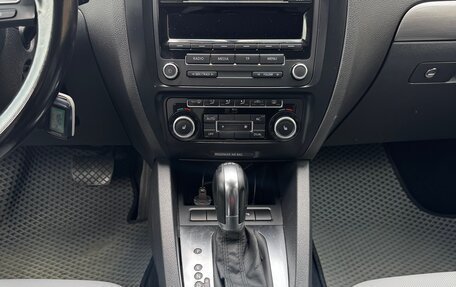 Volkswagen Jetta VI, 2011 год, 747 000 рублей, 8 фотография
