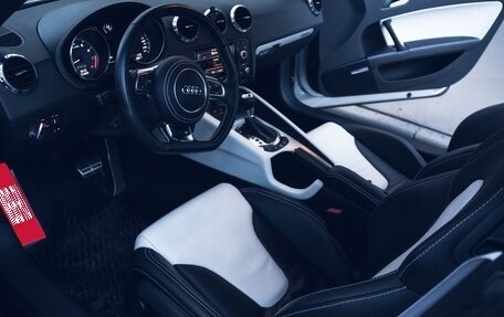 Audi TTS, 2008 год, 2 350 000 рублей, 13 фотография