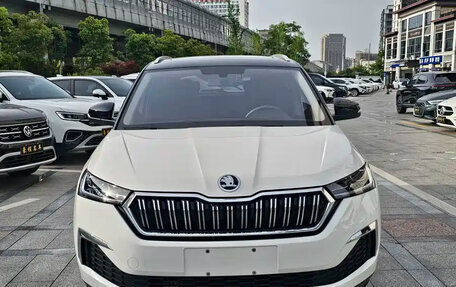 Skoda Kamiq I, 2023 год, 1 800 000 рублей, 2 фотография