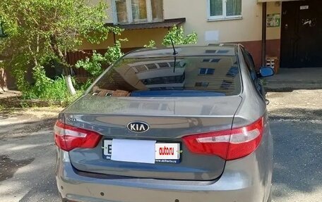 KIA Rio III рестайлинг, 2013 год, 1 000 000 рублей, 2 фотография