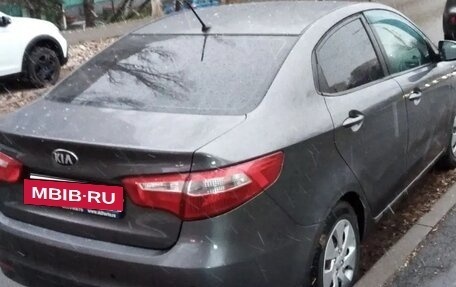 KIA Rio III рестайлинг, 2013 год, 1 000 000 рублей, 5 фотография