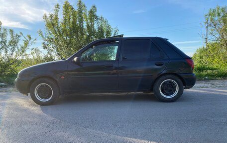Ford Fiesta, 1999 год, 150 000 рублей, 10 фотография