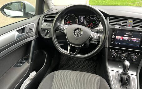 Volkswagen Golf VII, 2018 год, 1 375 000 рублей, 15 фотография
