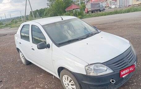 Renault Logan I, 2013 год, 250 000 рублей, 2 фотография