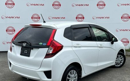 Honda Fit III, 2015 год, 849 000 рублей, 3 фотография