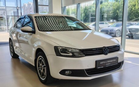 Volkswagen Jetta VI, 2014 год, 980 000 рублей, 3 фотография