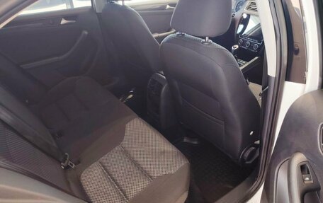 Volkswagen Jetta VI, 2014 год, 980 000 рублей, 15 фотография