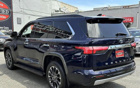 Toyota Sequoia, 2023 год, 10 923 092 рублей, 6 фотография