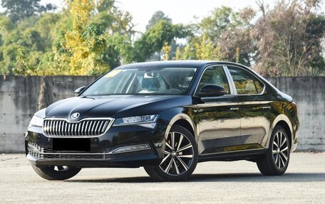 Skoda Superb III рестайлинг, 2026 год, 2 730 002 рублей, 1 фотография