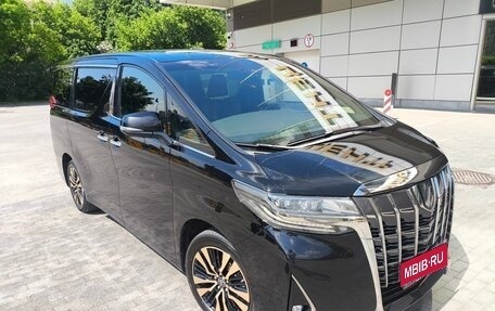 Toyota Alphard III, 2021 год, 6 890 000 рублей, 1 фотография