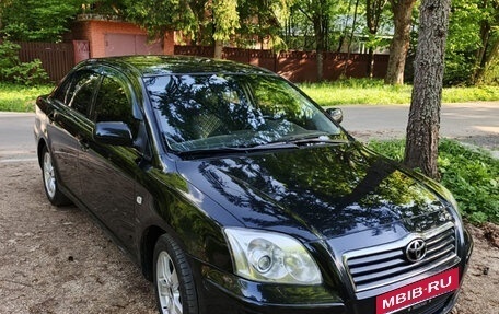 Toyota Avensis III рестайлинг, 2004 год, 530 000 рублей, 4 фотография