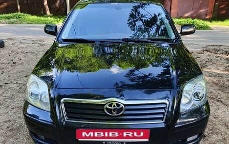 Toyota Avensis III рестайлинг, 2004 год, 530 000 рублей, 6 фотография
