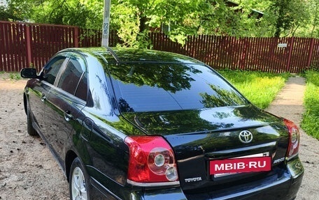 Toyota Avensis III рестайлинг, 2004 год, 530 000 рублей, 5 фотография