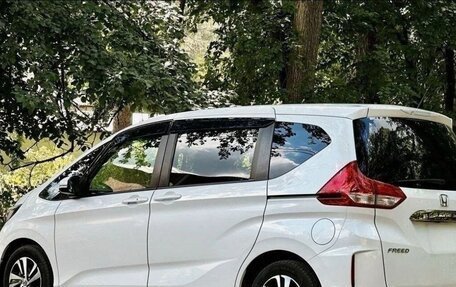 Honda Freed II, 2018 год, 1 270 000 рублей, 3 фотография