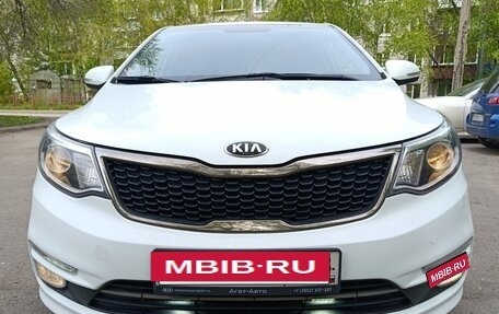KIA Rio III рестайлинг, 2016 год, 999 000 рублей, 5 фотография