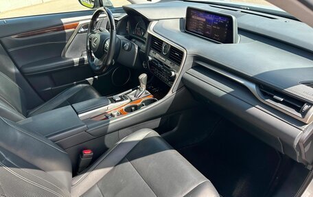 Lexus RX IV рестайлинг, 2018 год, 3 650 000 рублей, 20 фотография
