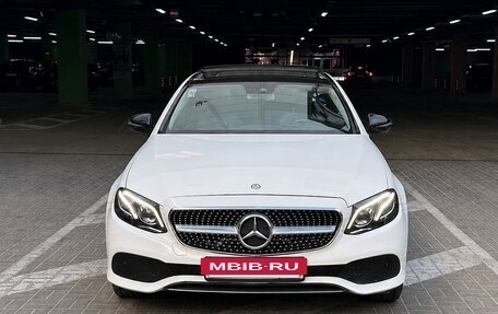 Mercedes-Benz E-Класс, 2018 год, 3 000 000 рублей, 2 фотография