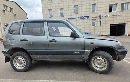 Chevrolet Niva I рестайлинг, 2005 год, 195 000 рублей, 8 фотография