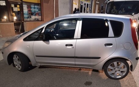 Mitsubishi Colt VI рестайлинг, 2006 год, 450 000 рублей, 16 фотография