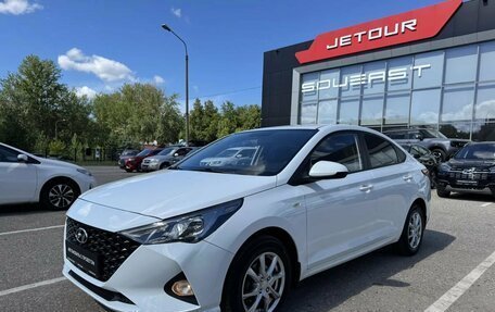 Hyundai Solaris II рестайлинг, 2021 год, 1 599 000 рублей, 2 фотография