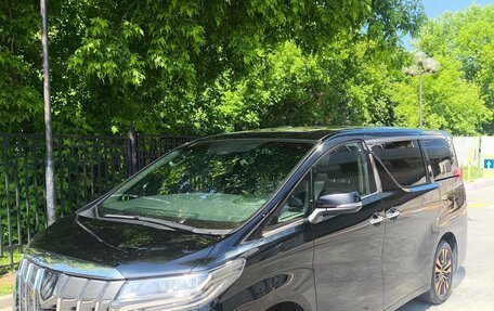 Toyota Alphard III, 2021 год, 6 890 000 рублей, 2 фотография