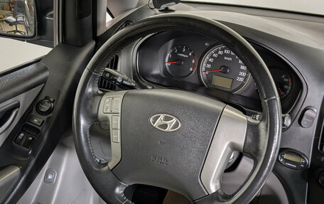Hyundai H-1 II рестайлинг, 2014 год, 2 299 500 рублей, 18 фотография