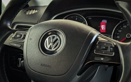 Volkswagen Touareg III, 2014 год, 2 399 500 рублей, 18 фотография