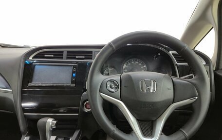Honda Shuttle II, 2016 год, 1 270 000 рублей, 14 фотография
