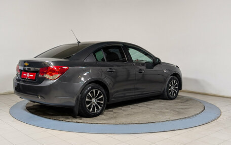Chevrolet Cruze II, 2012 год, 579 900 рублей, 8 фотография