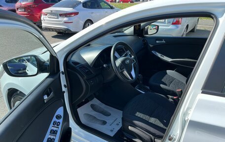 Hyundai Solaris II рестайлинг, 2016 год, 1 199 999 рублей, 10 фотография