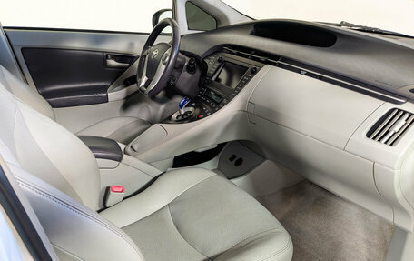 Toyota Prius, 2009 год, 999 900 рублей, 12 фотография