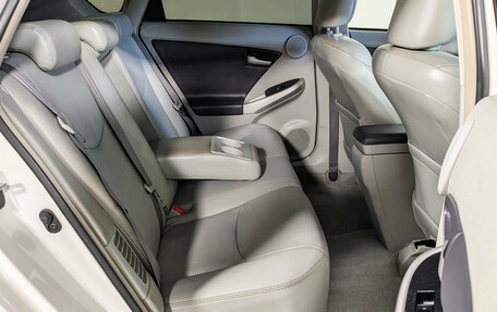Toyota Prius, 2009 год, 999 900 рублей, 13 фотография