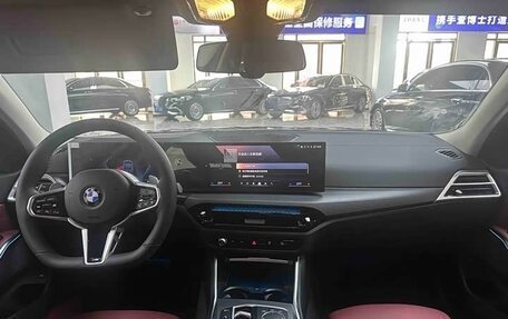BMW 3 серия, 2025 год, 4 410 000 рублей, 9 фотография
