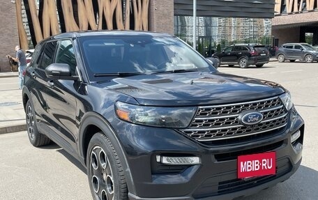 Ford Explorer VI, 2019 год, 4 000 000 рублей, 2 фотография
