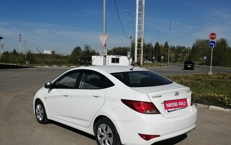 Hyundai Solaris II рестайлинг, 2015 год, 620 000 рублей, 3 фотография
