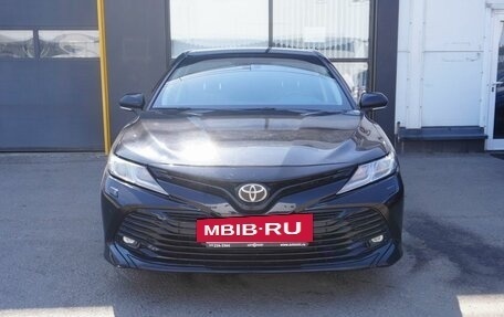 Toyota Camry, 2019 год, 2 213 000 рублей, 2 фотография